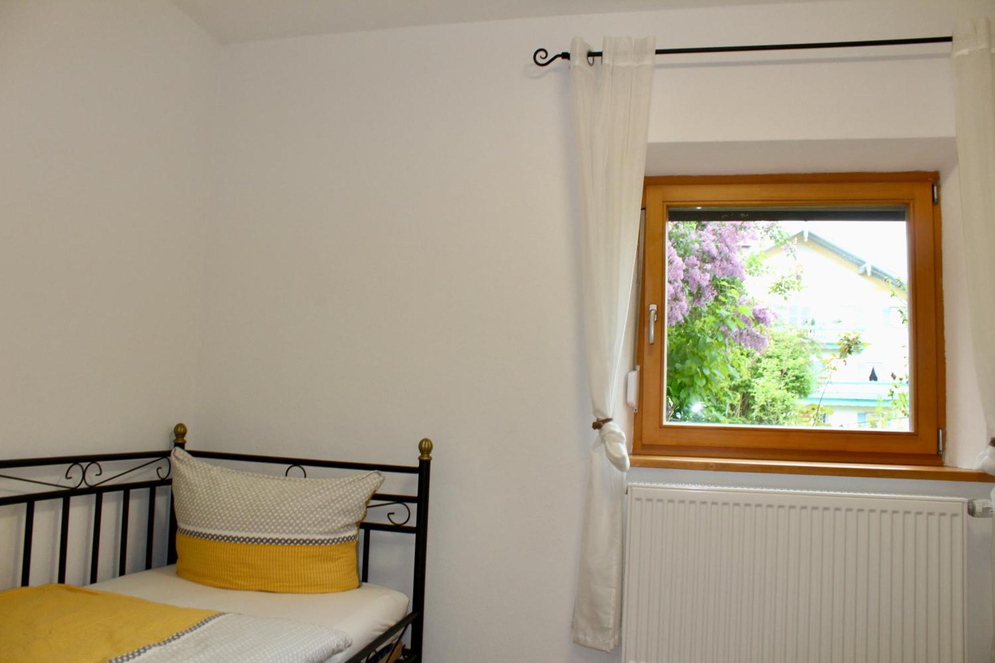 Ferienhaus Mit Garten Fuer Bis Zu 6 Personen 로젠하임 외부 사진